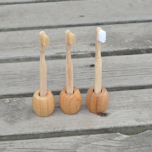 #COMBO OFERTA: Pack de 4 Cepillos de Dientes de Bambú + Soporte Eco Chic de Madera